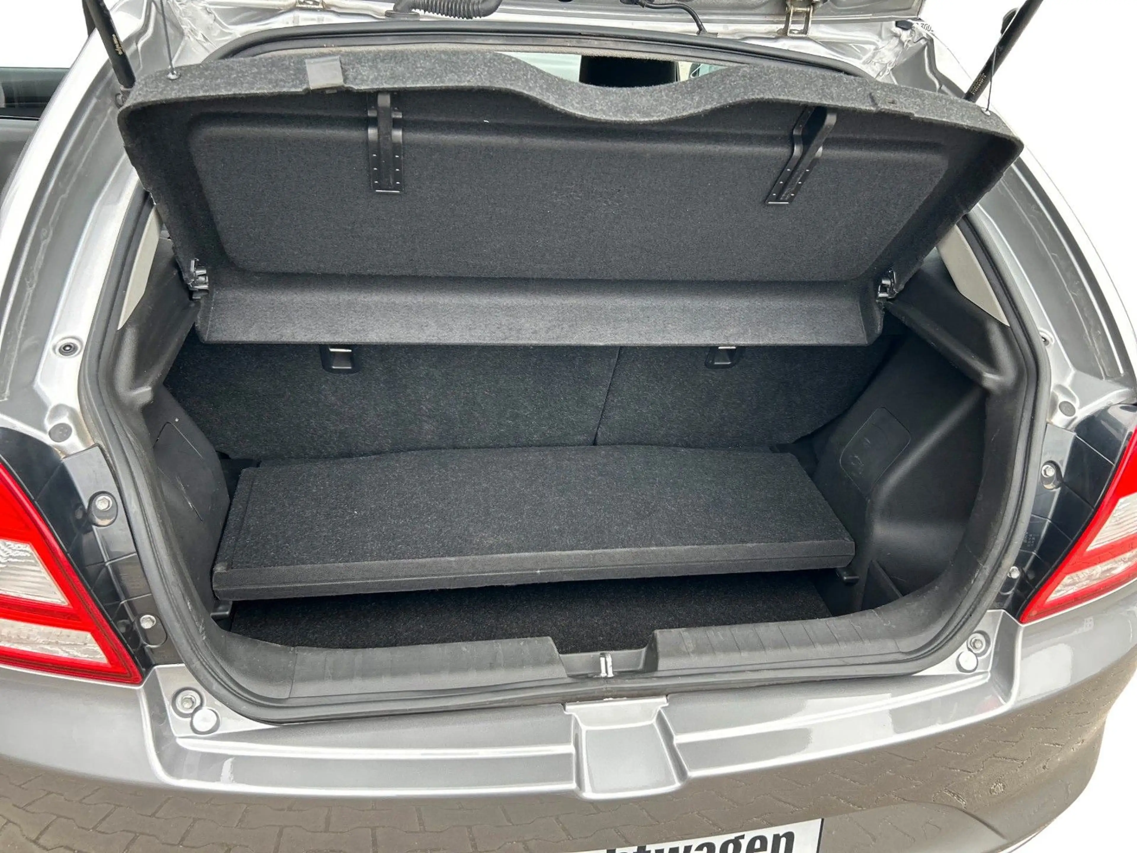 Suzuki Baleno 1.0 BOOSTERJET MT Comfort — photo 15