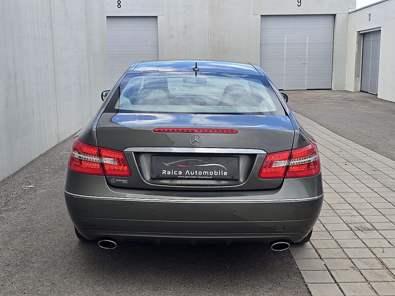 Mercedes-Benz E 350 Coupe *LEDER *LED *PDC *Bluetooth *SHZ *LUFT — photo 6