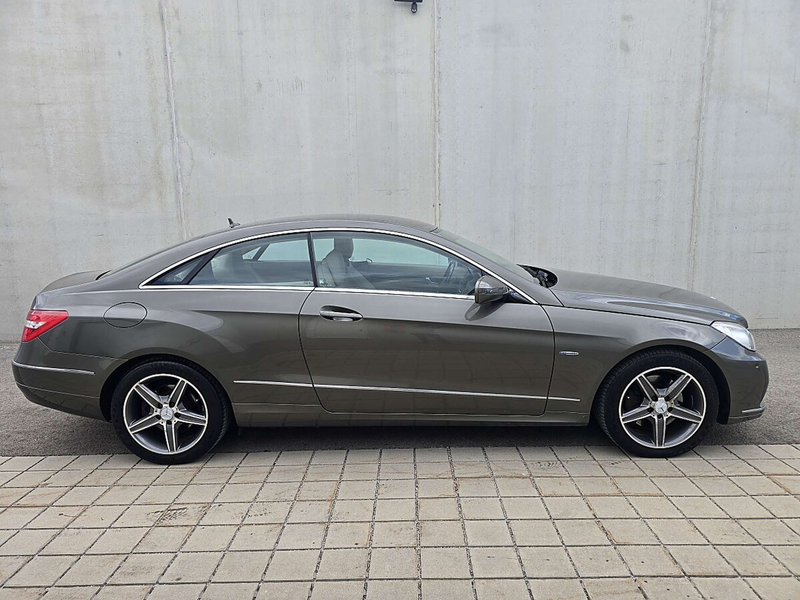 Mercedes-Benz E 350 Coupe *LEDER *LED *PDC *Bluetooth *SHZ *LUFT — photo 4