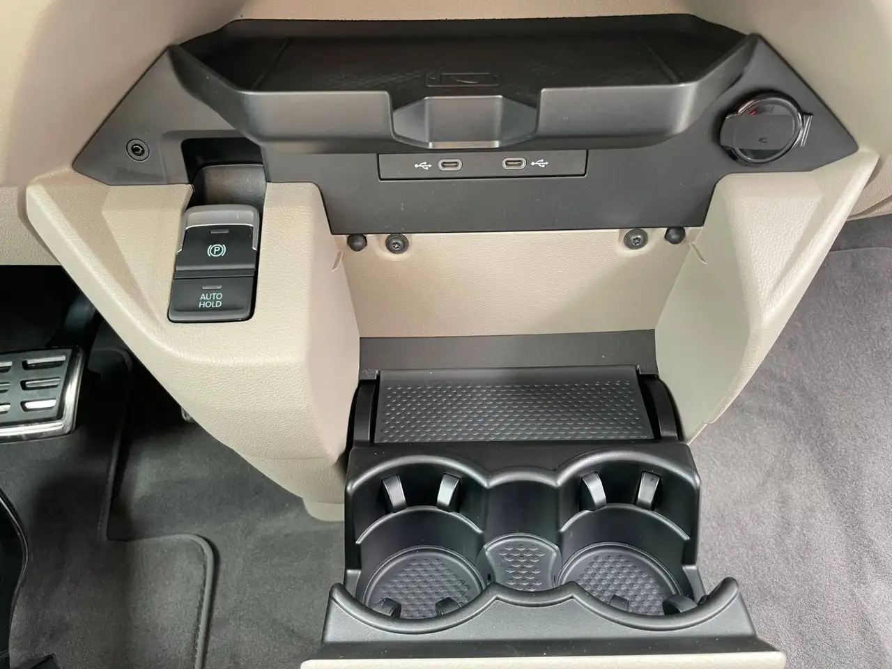 Volkswagen T7 Multivan Goal 2.0 TDI DSG LÜ LED AHK ACC Kame 11
