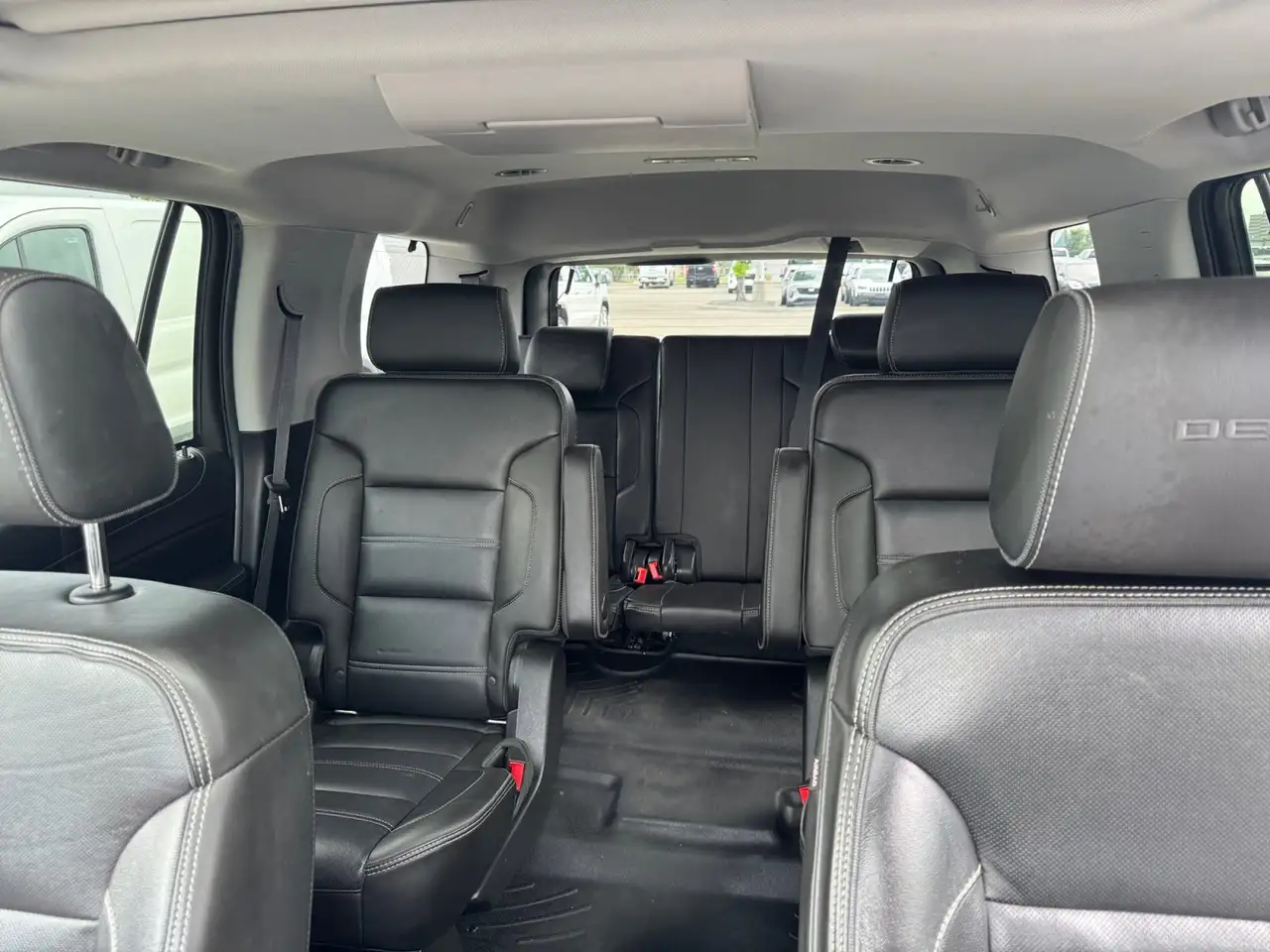 GMC Yukon снимка GMC Yukon