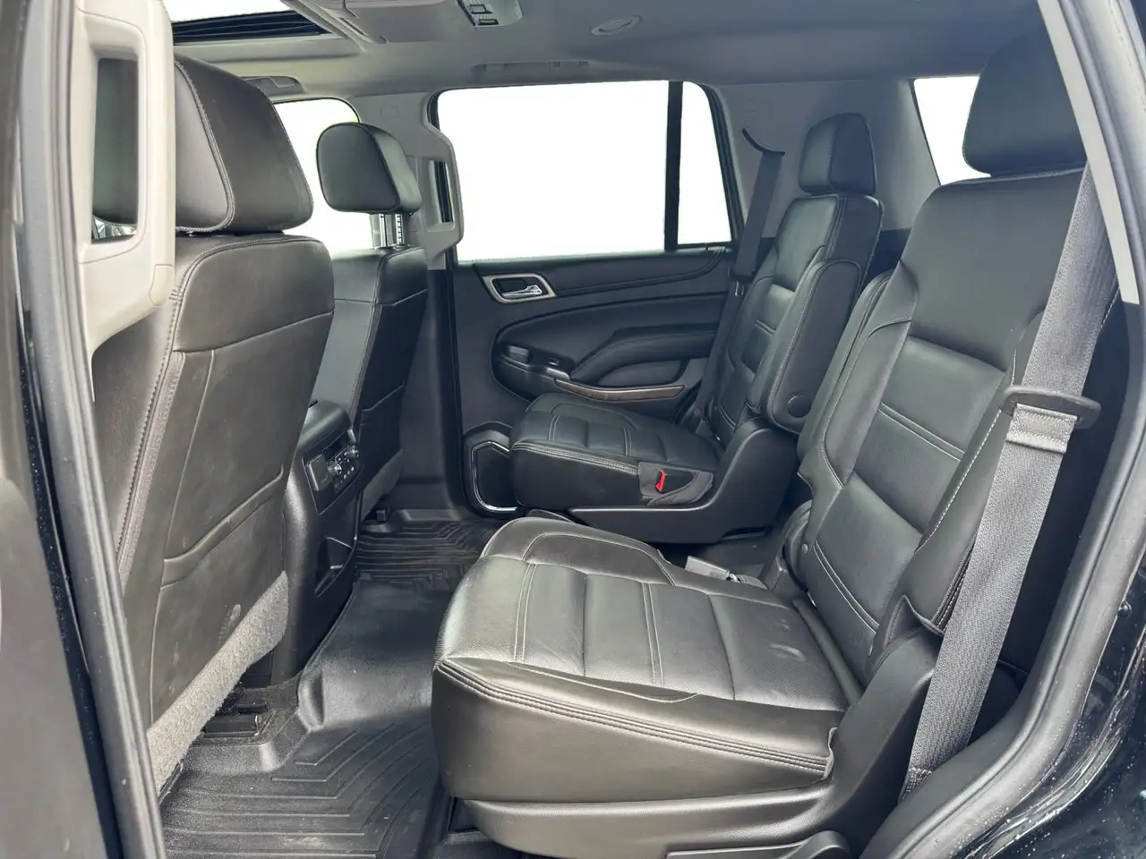 GMC Yukon снимка GMC Yukon