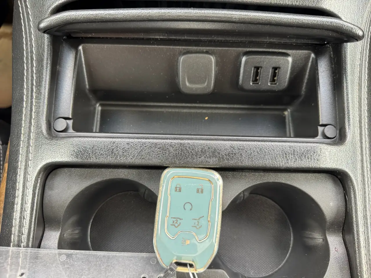 GMC Yukon снимка GMC Yukon