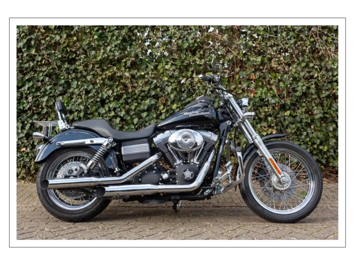 Harley-Davidson Dyna Street Bob Negru - 1