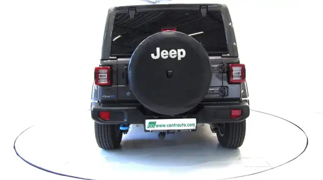 Jeep Wrangler view 4