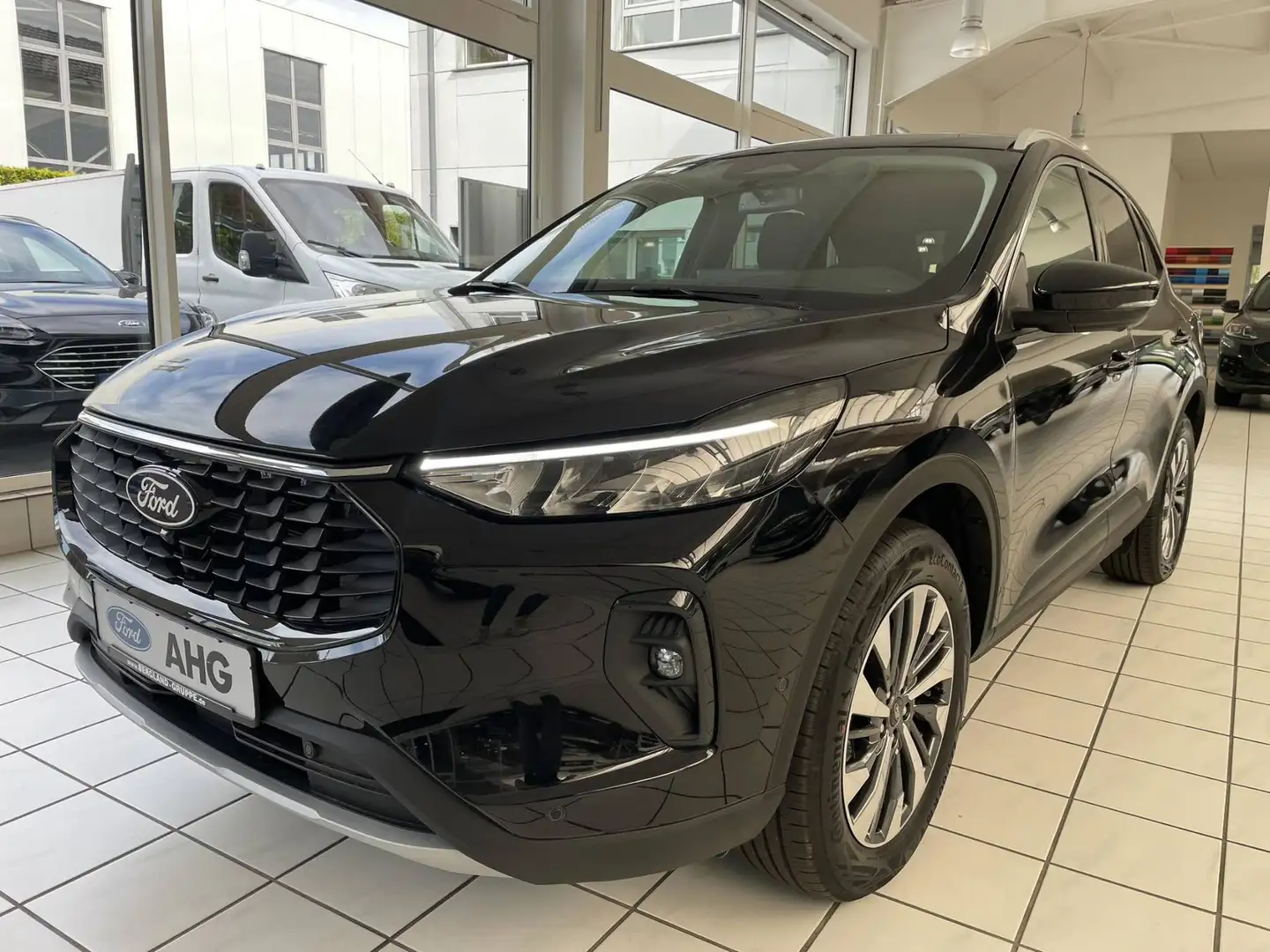 Ford Kuga Titanium FHEV Hybrid *Allrad*Automatik*LED* Negro - 1