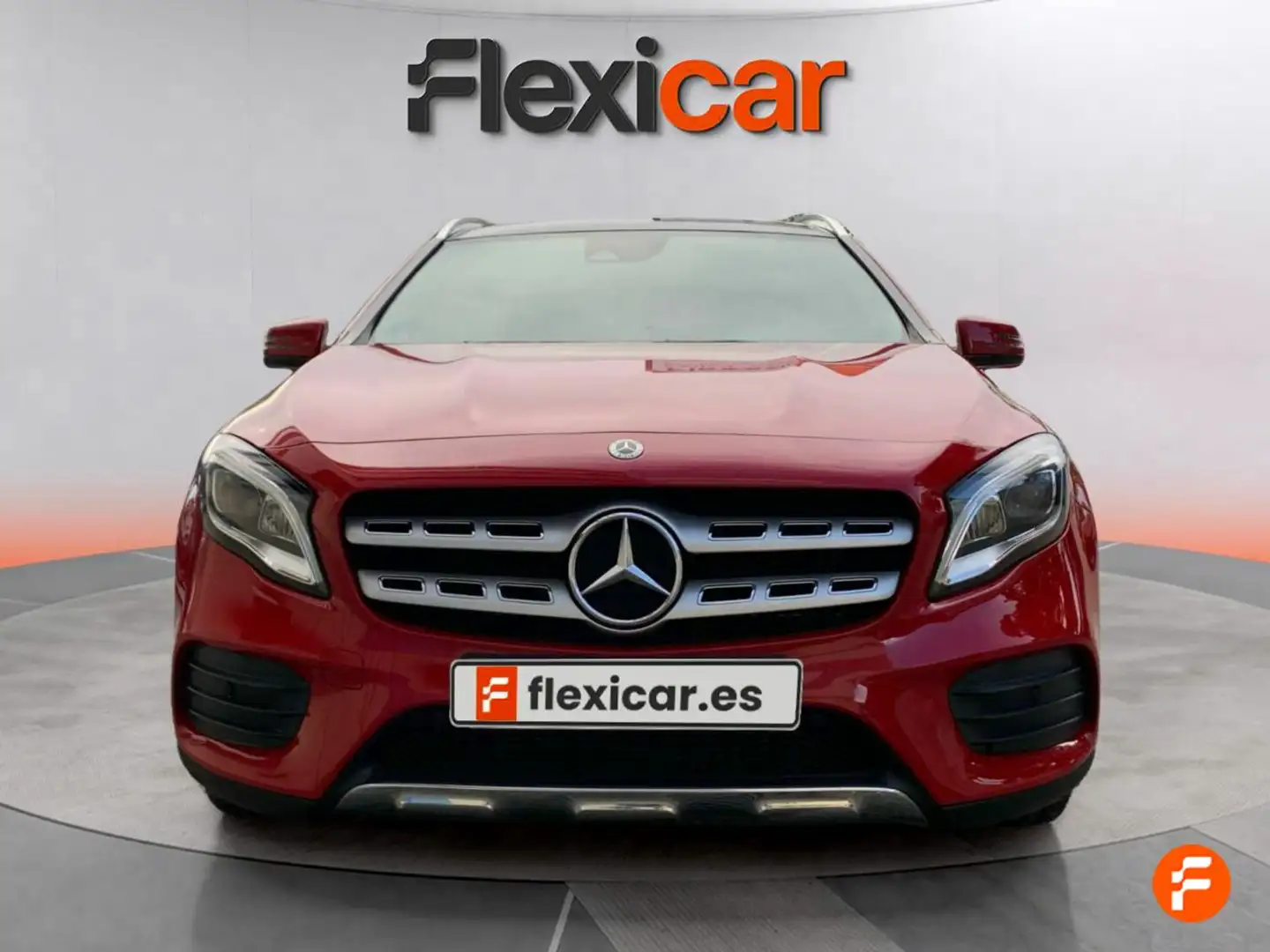 Mercedes-Benz GLA 180 Rojo - 2