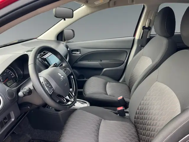 Mitsubishi Space Star view 10