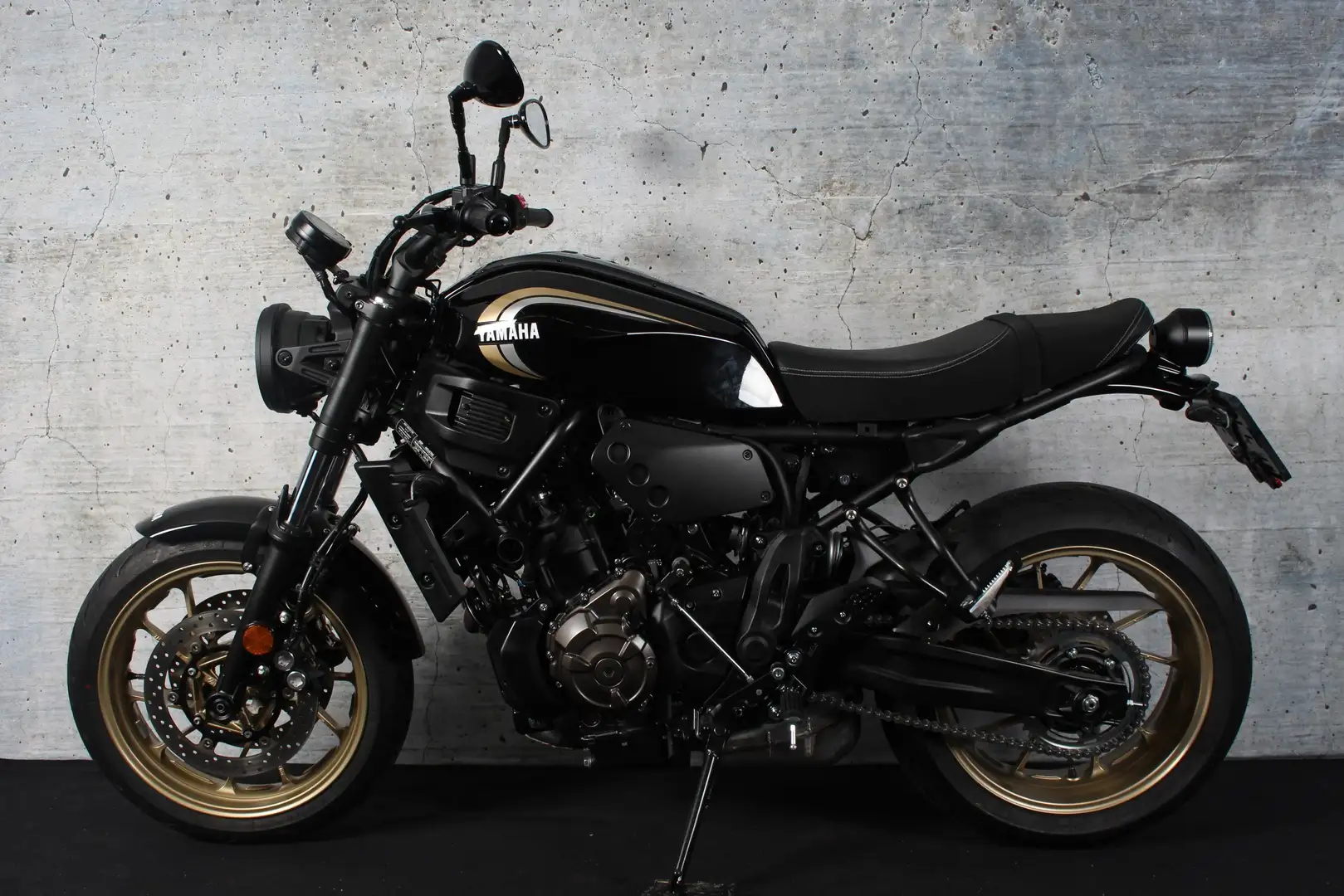 Yamaha XSR 700 ABS Noir - 2