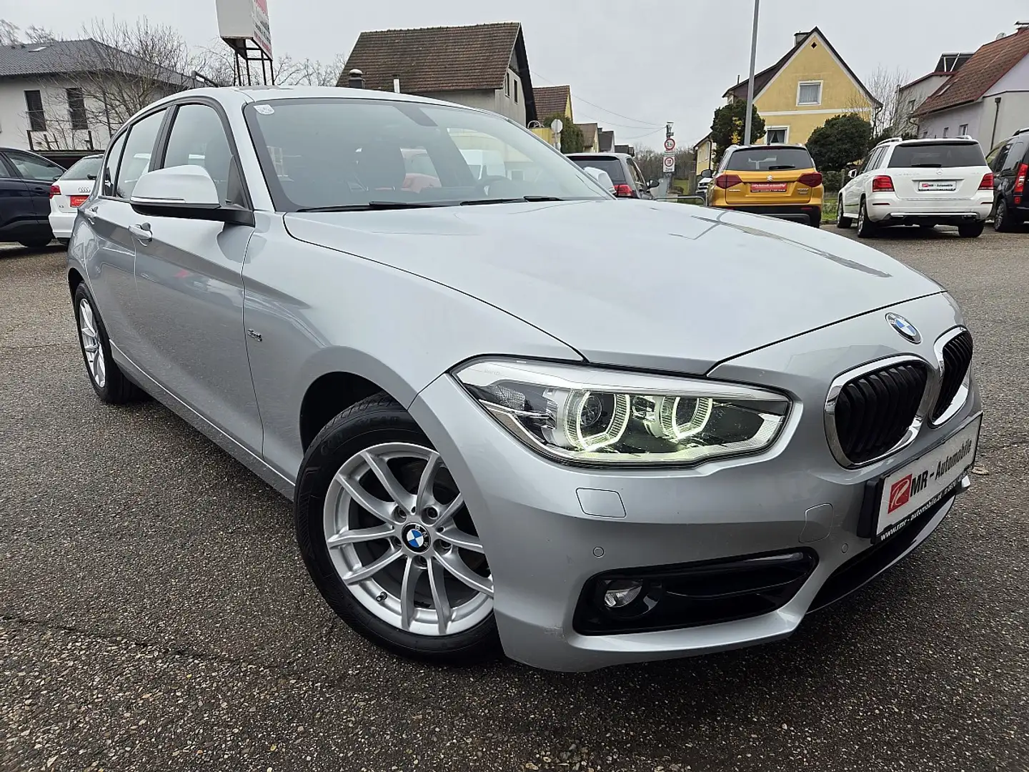 BMW 118 i Sport Line Gris - 1
