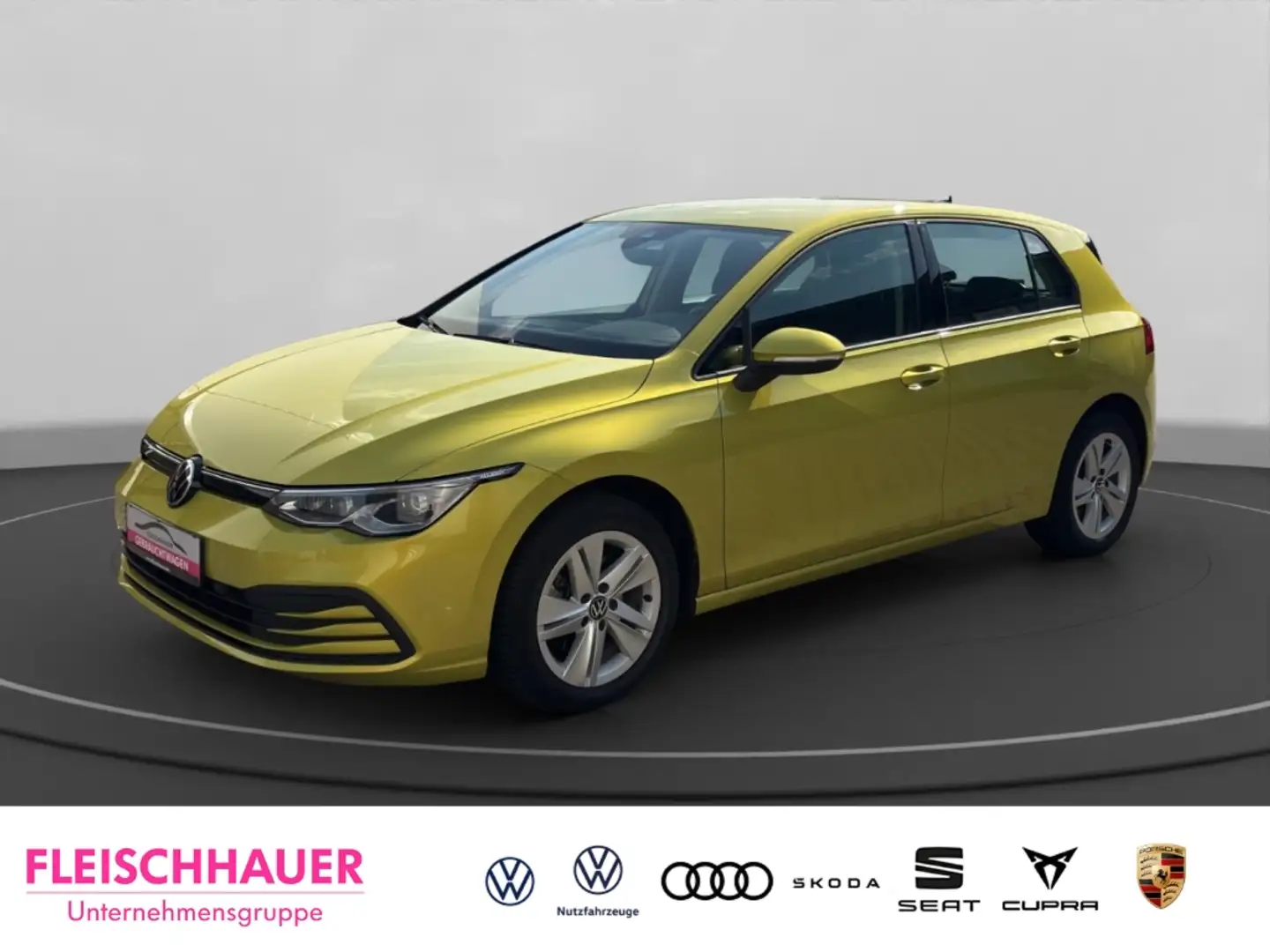 Volkswagen Golf VIII 1.5 TSI Life Matrix LED Navi Sitzheizung Gelb - 1