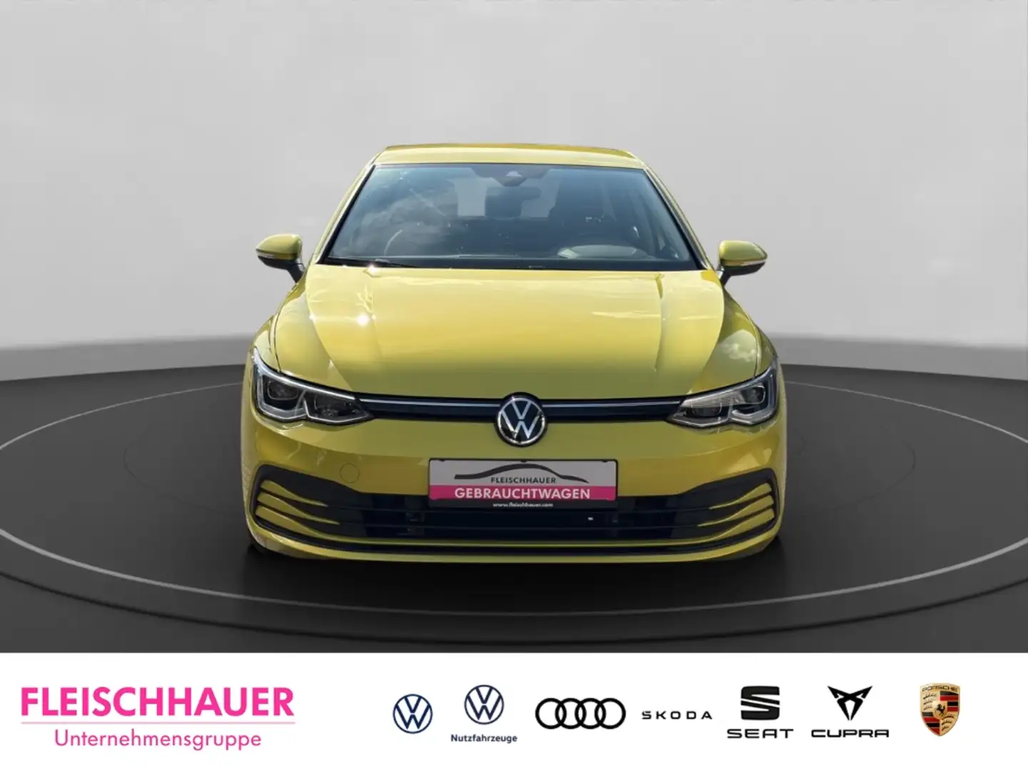 Volkswagen Golf VIII 1.5 TSI Life Matrix LED Navi Sitzheizung Gelb - 2