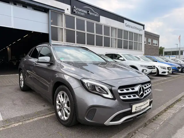 Mercedes-Benz GLA 200 CDI AUTOMATIK*1.HAND*LED*LEDER*ALU