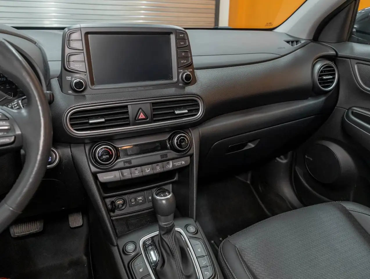 Hyundai KONA снимка Hyundai KONA