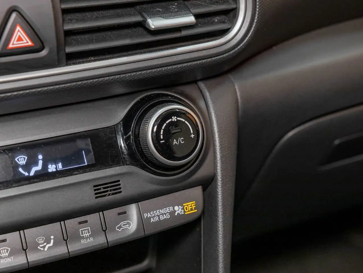Hyundai KONA снимка Hyundai KONA