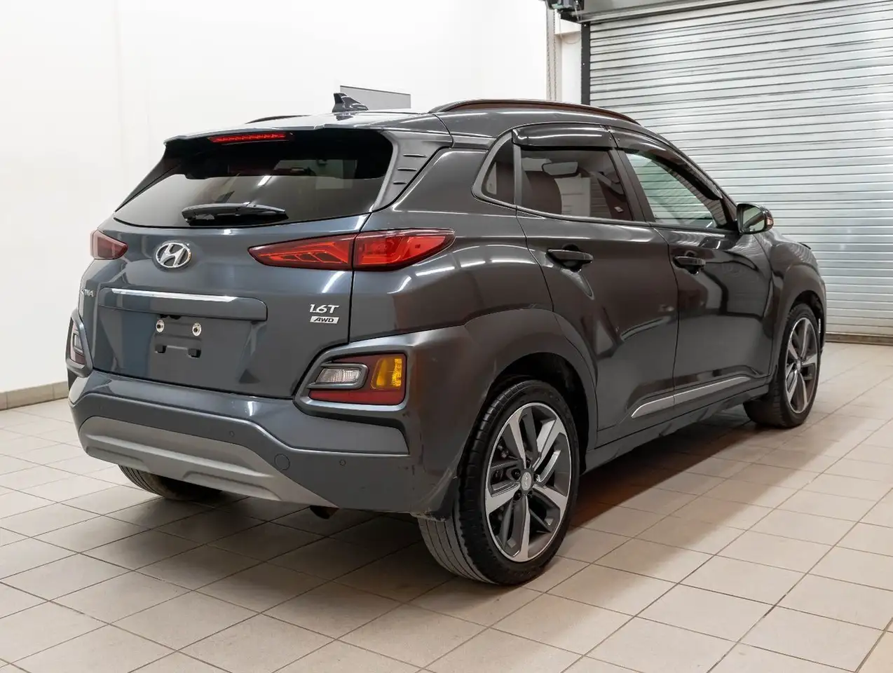 Hyundai KONA снимка Hyundai KONA