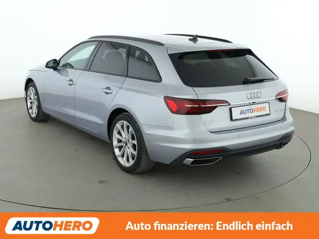 Audi A4 view 4