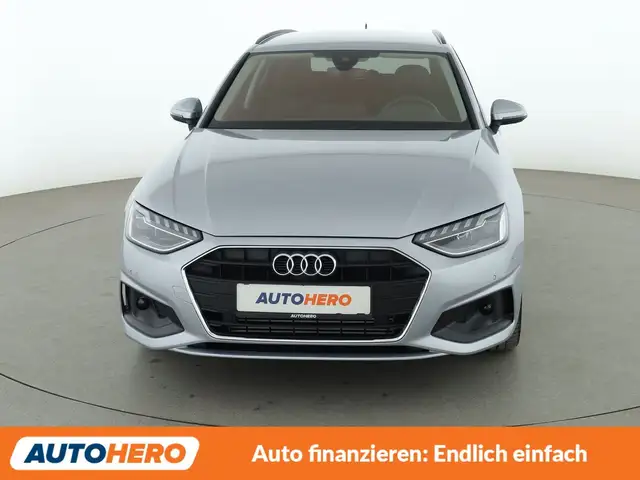 Audi A4 view 9