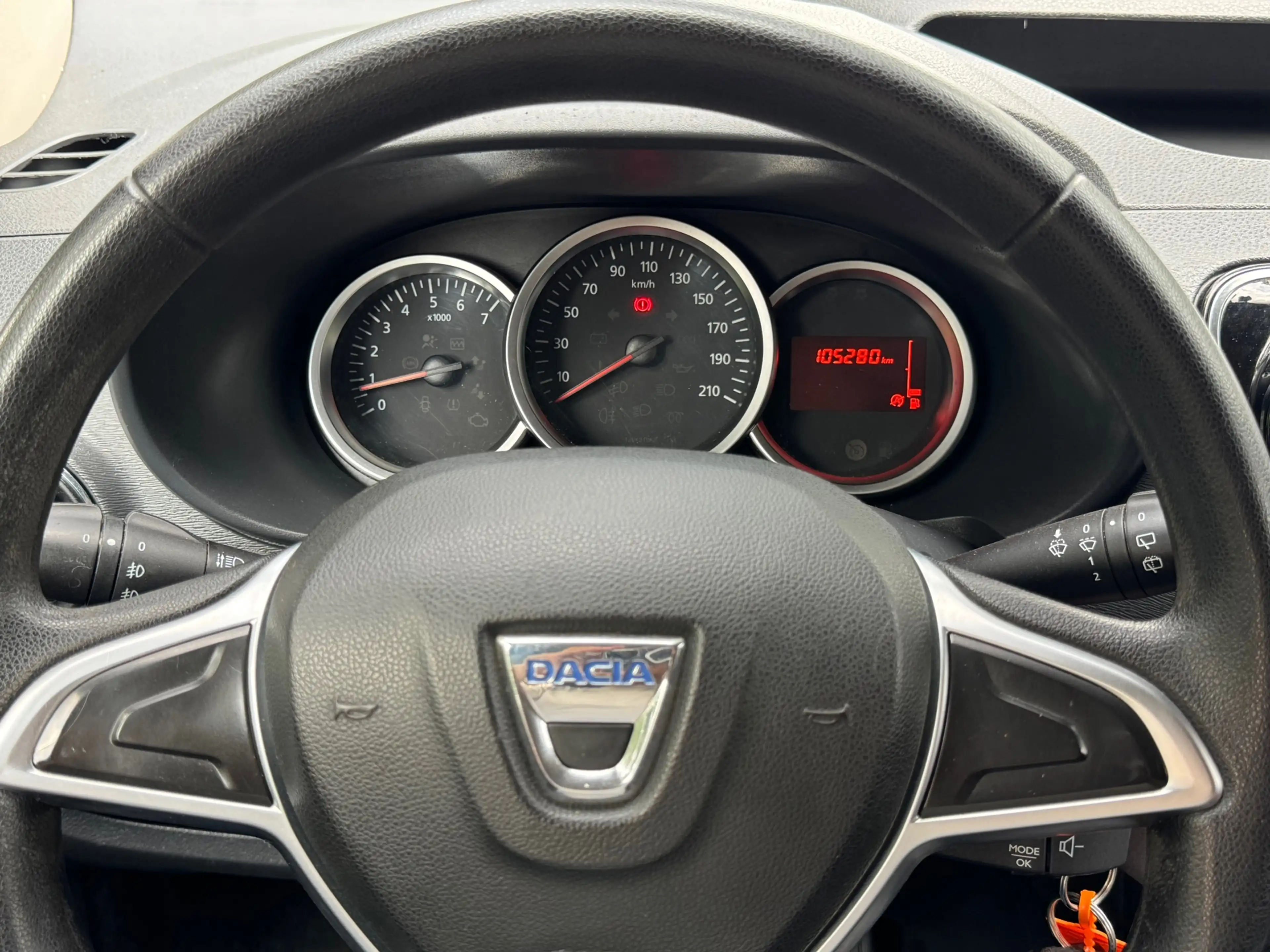 Dacia Dokker 1.6 SCe NavigatieSysteem Airco Trekhaak 105DKM Dak — photo 21