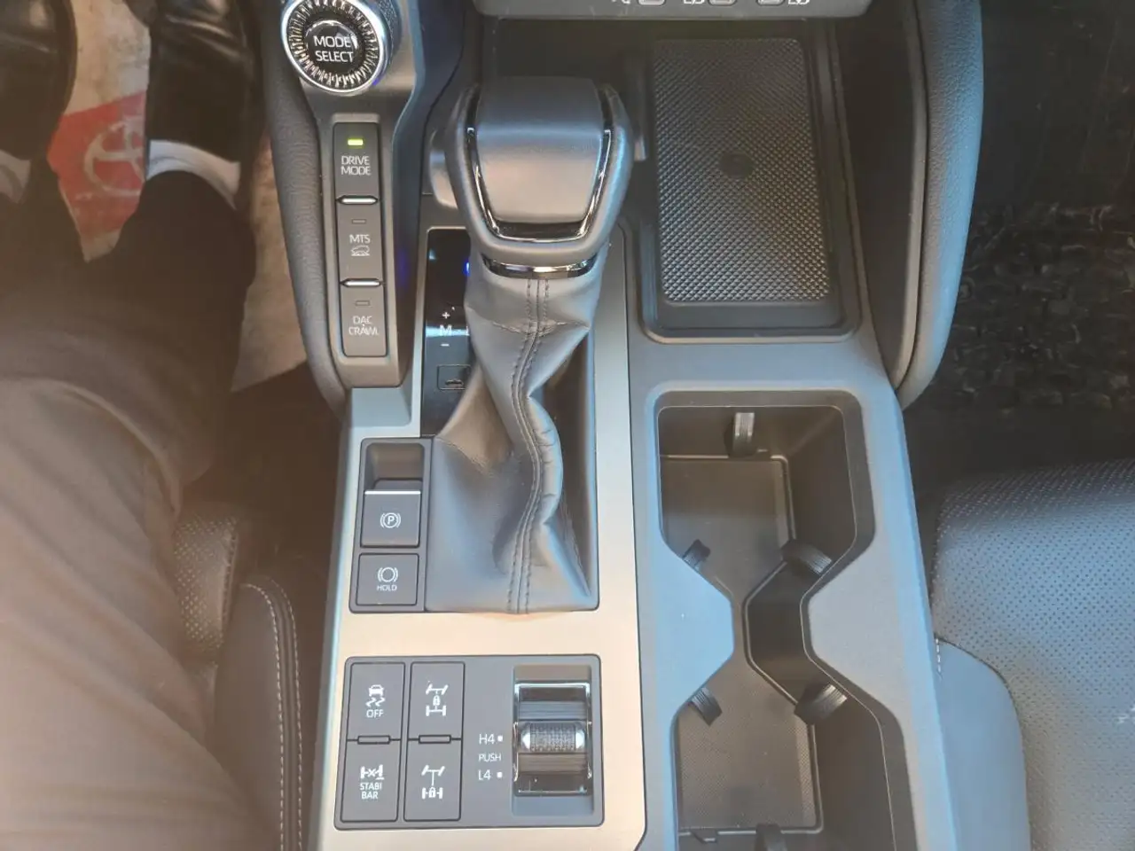 Toyota Land Cruiser снимка Toyota Land Cruiser