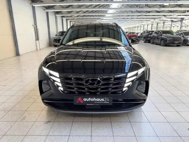 Hyundai Tucson view 2
