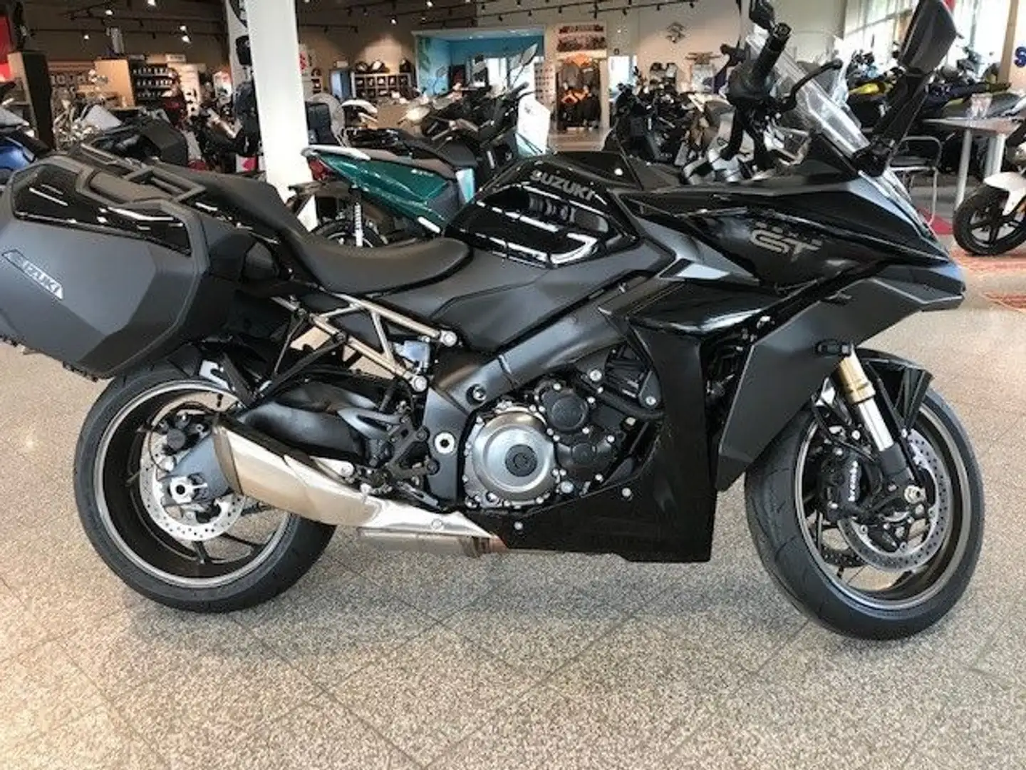 Suzuki GSX S 1000GT Travel Ed. ehemaliger NP: 16.000,- Black - 1