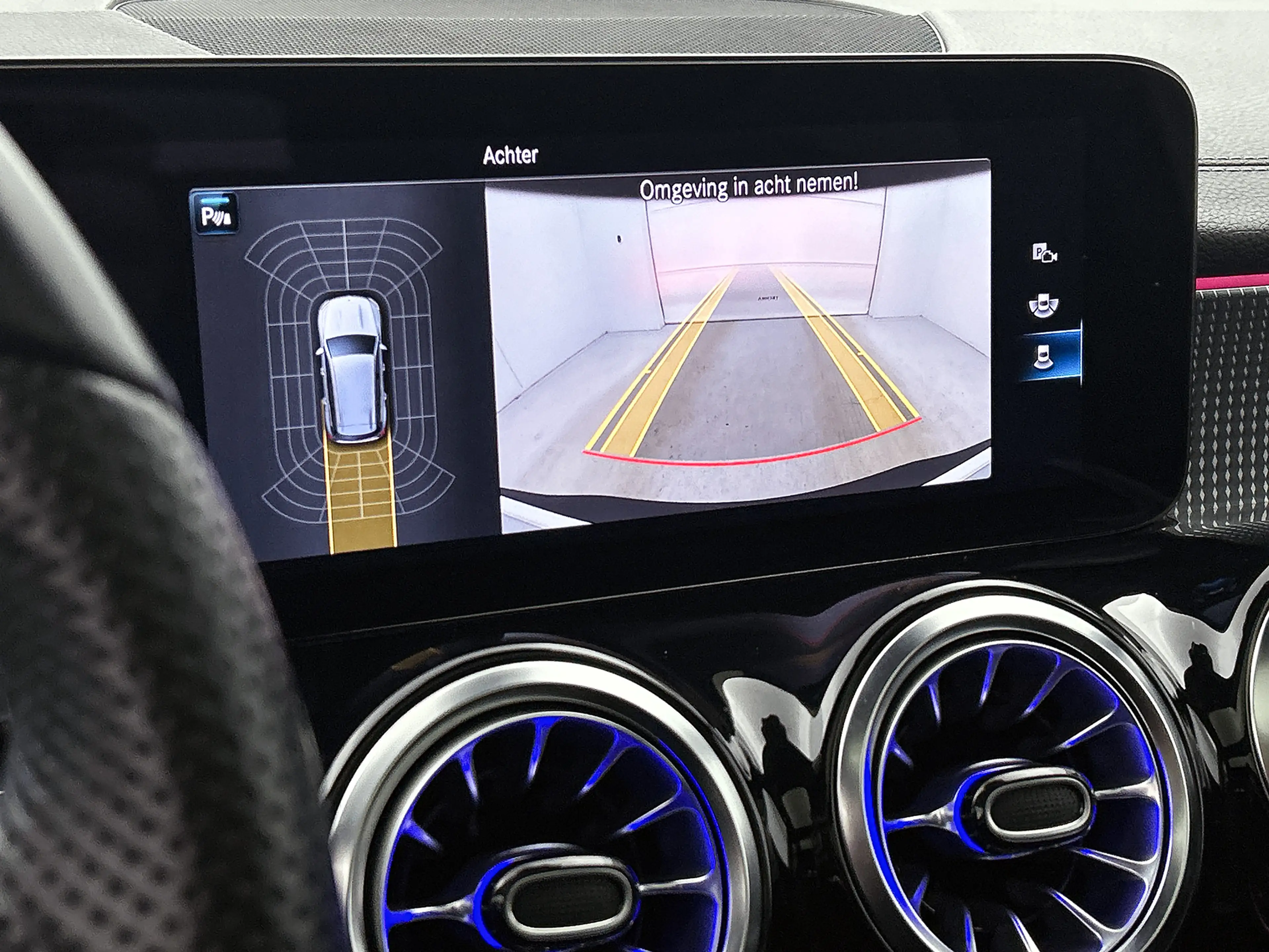 Mercedes-Benz EQB 250 AMG Line 7p. 67 kWh lichtmetalen velgen |Panoramad — photo 9