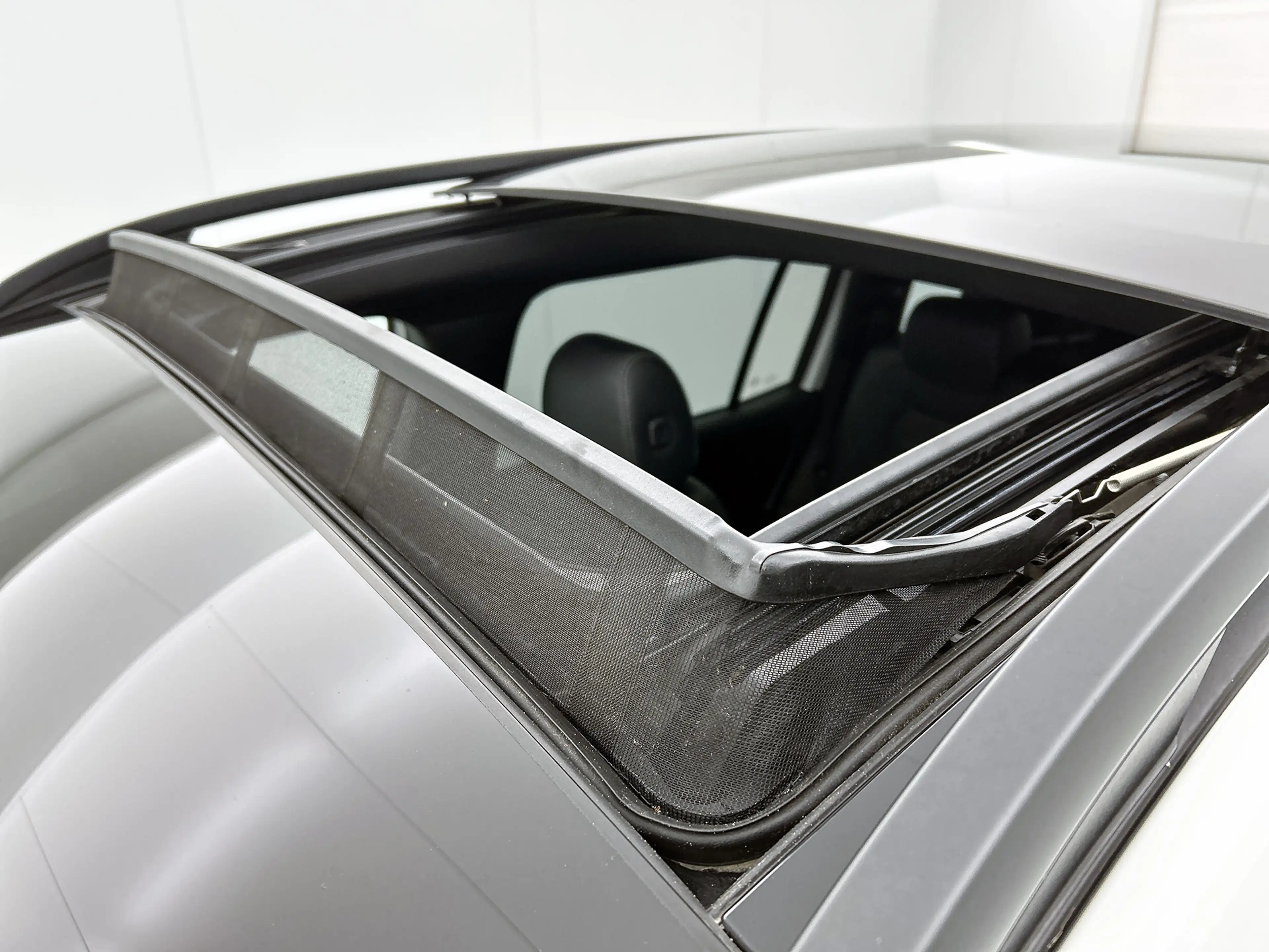 Mercedes-Benz EQB 250 AMG Line 7p. 67 kWh lichtmetalen velgen |Panoramad — photo 13