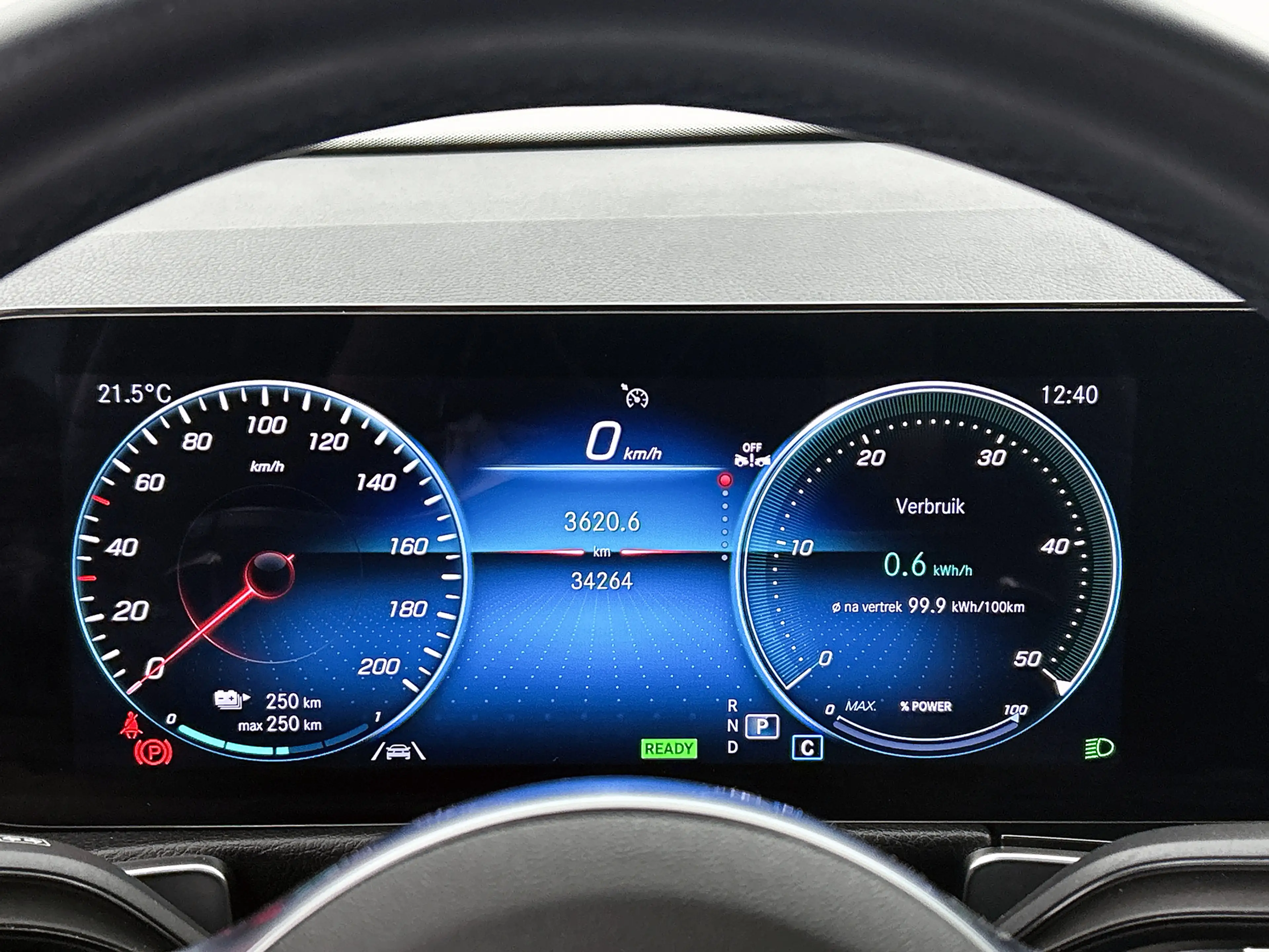 Mercedes-Benz EQB 250 AMG Line 7p. 67 kWh lichtmetalen velgen |Panoramad — photo 6