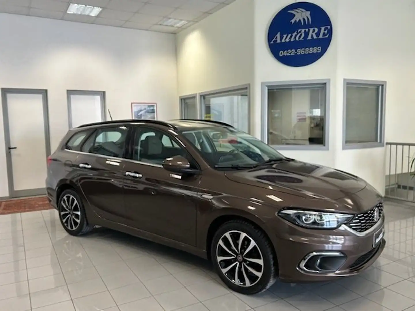 Fiat Tipo Tipo SW 1.6 mjt Lounge 120CV KM89000 Marrone - 1