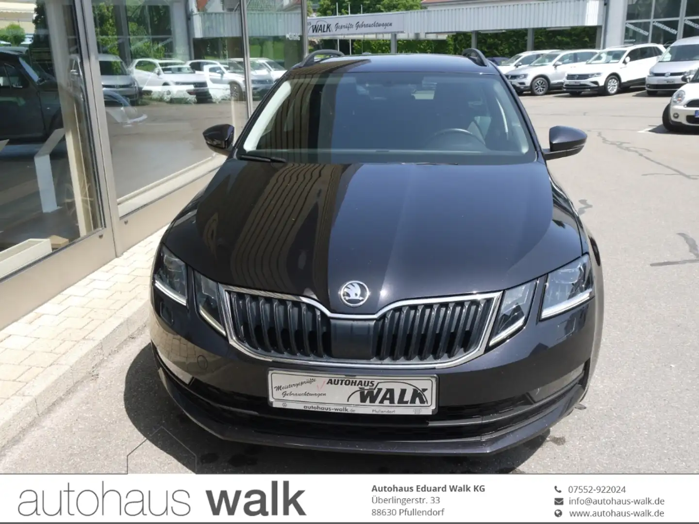 Skoda Octavia Combi 2,0 TDI Soleil NAVI LED GRA Schwarz - 1