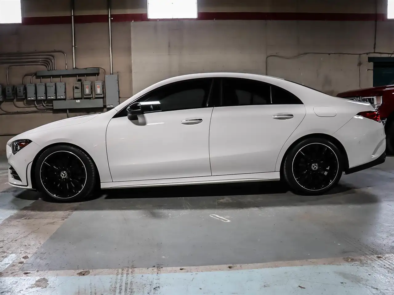 Mercedes-Benz CLA снимка Mercedes-Benz CLA