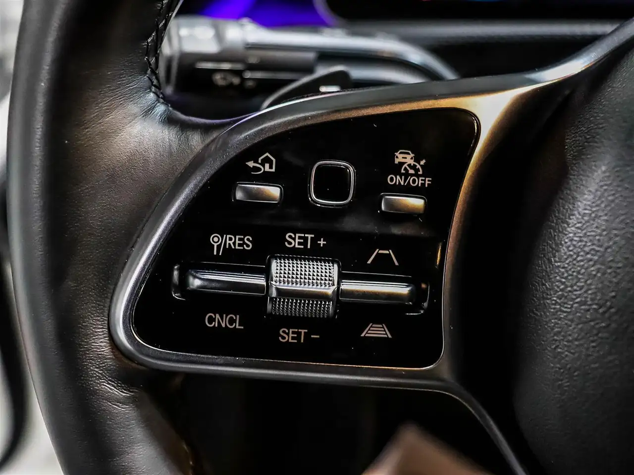 Mercedes-Benz CLA снимка Mercedes-Benz CLA