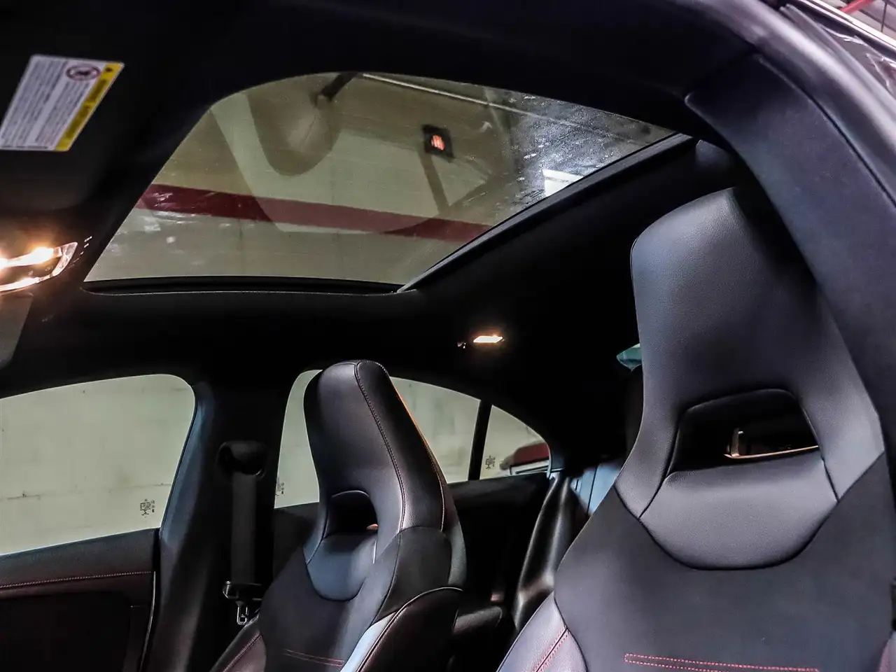 Mercedes-Benz CLA снимка Mercedes-Benz CLA