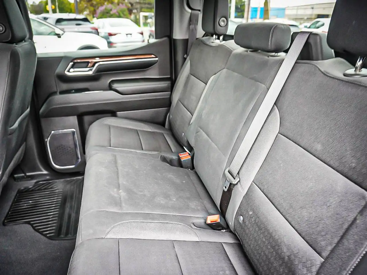 Chevrolet Silverado 1500 снимка Chevrolet Silverado 1500