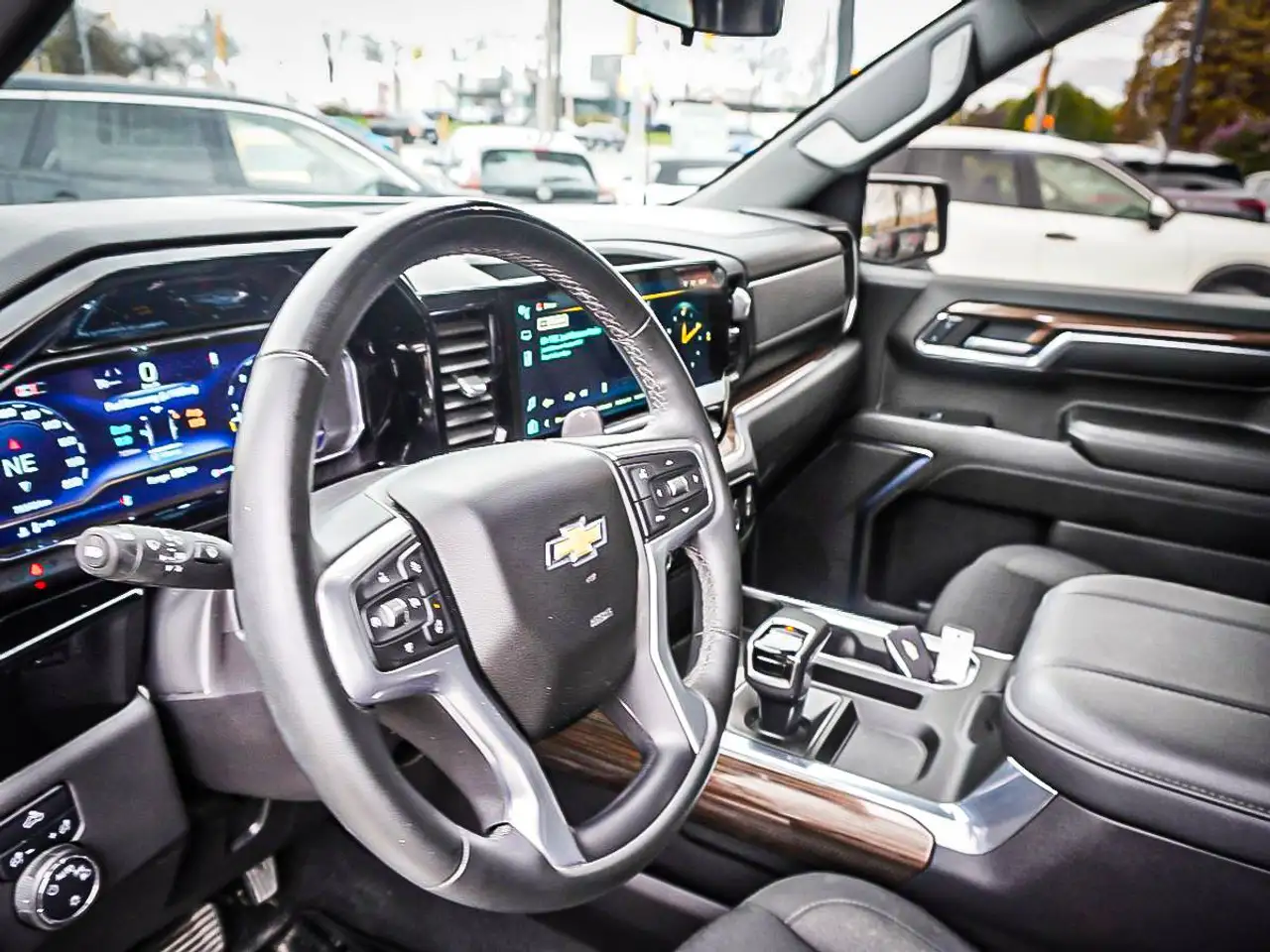 Chevrolet Silverado 1500 снимка Chevrolet Silverado 1500