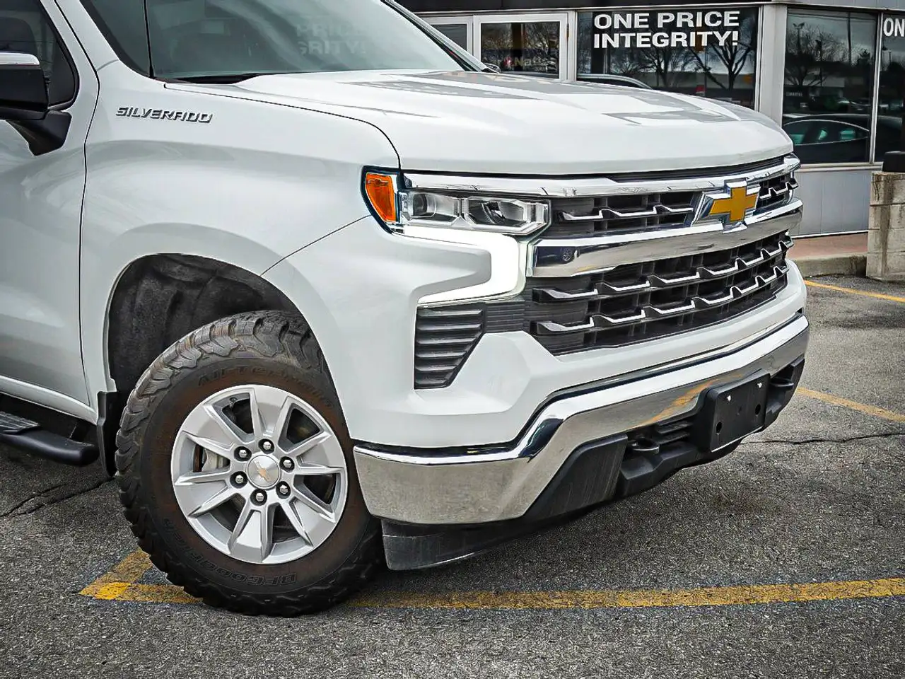 Chevrolet Silverado 1500 снимка Chevrolet Silverado 1500
