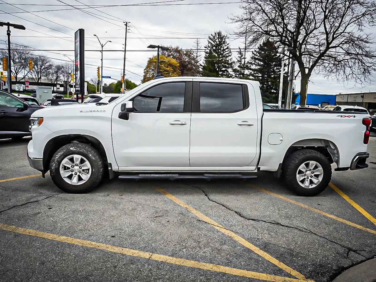 Chevrolet Silverado 1500 снимка Chevrolet Silverado 1500