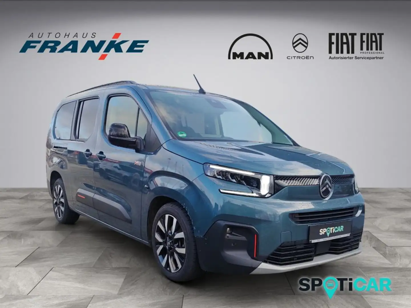 Citroen Berlingo XL BlueHDi 130 EAT8 MAX*KAMERA*AHZV*SHZ*NAVI* Blau - 1
