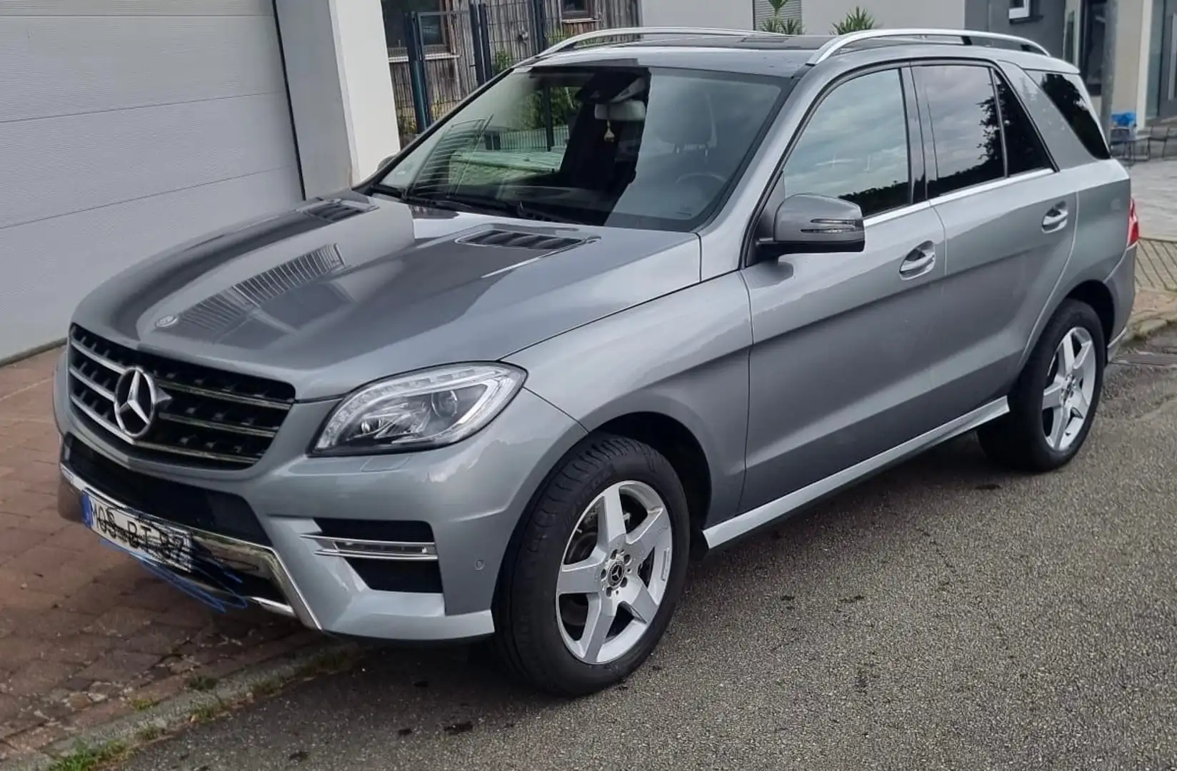 Mercedes-Benz ML 250 ML 250 BlueTEC 4MATIC 7G-TRONIC Grau - 2