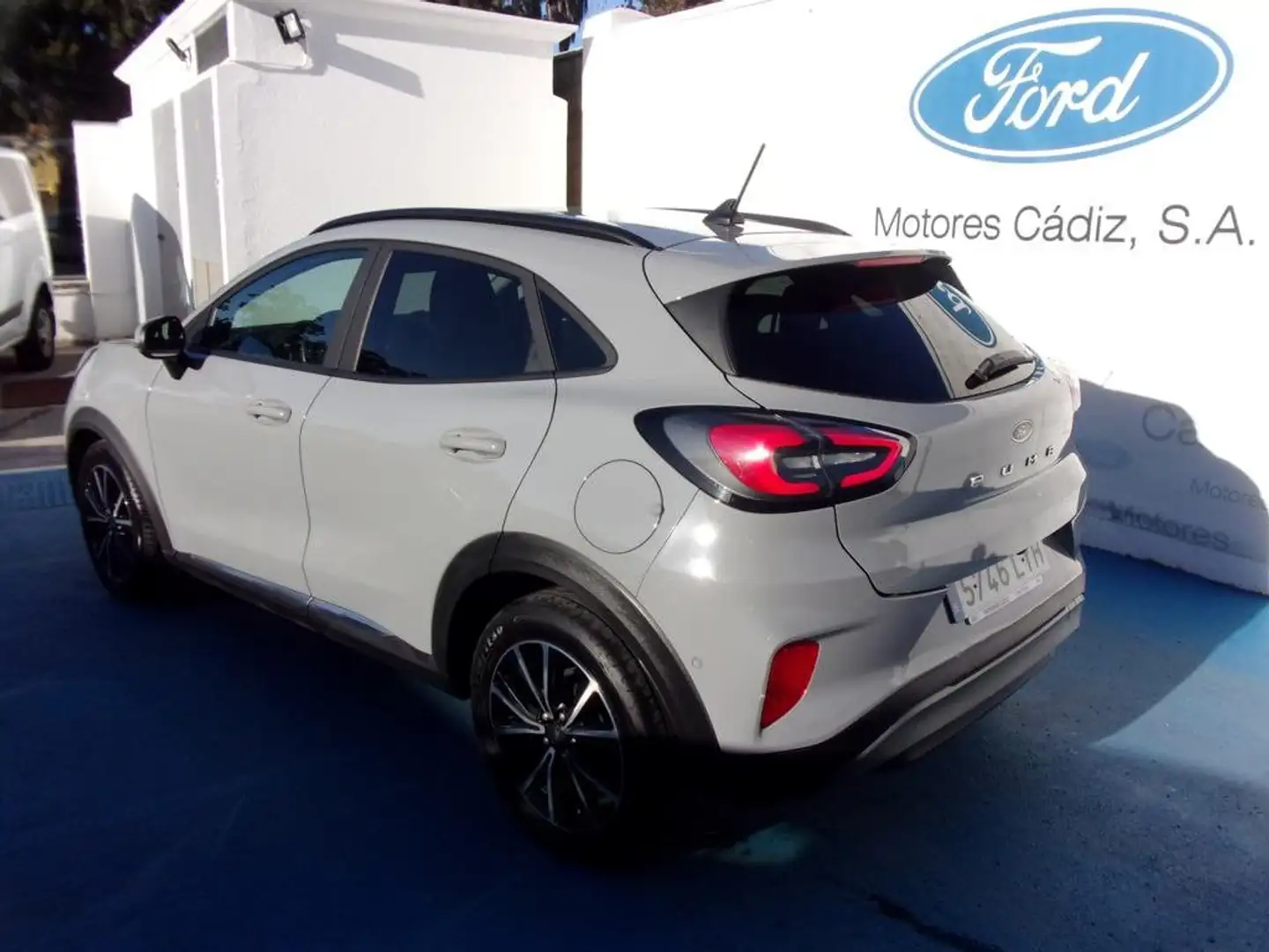 Ford Puma 1.5 Ecoblue Titanium Design 120 Szürke - 2