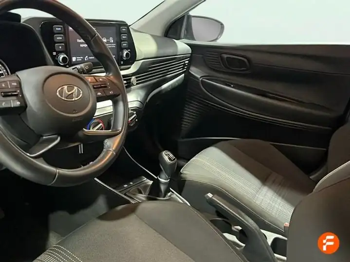 Hyundai Bayon 1.0 TGDI 48V Essence 2022, foto 10