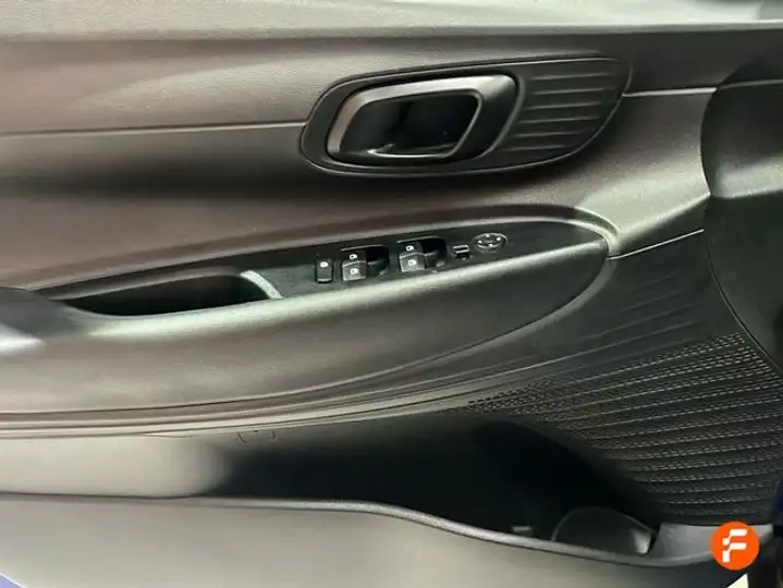 Hyundai Bayon 1.0 TGDI 48V Essence 2022, foto 20