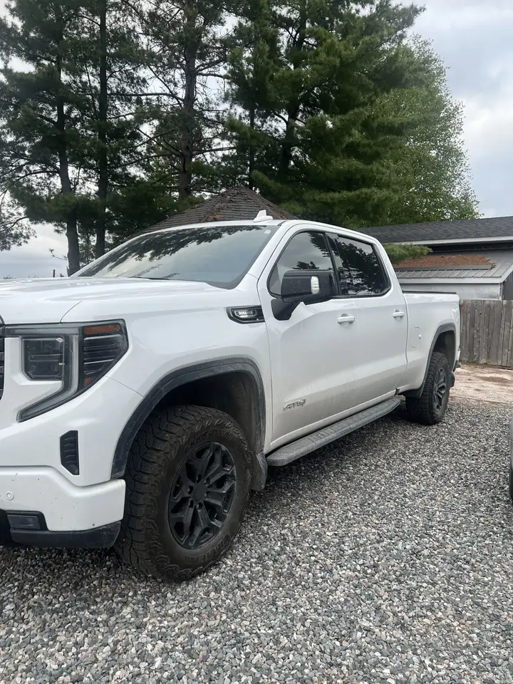 GMC Sierra 1500 снимка GMC Sierra 1500