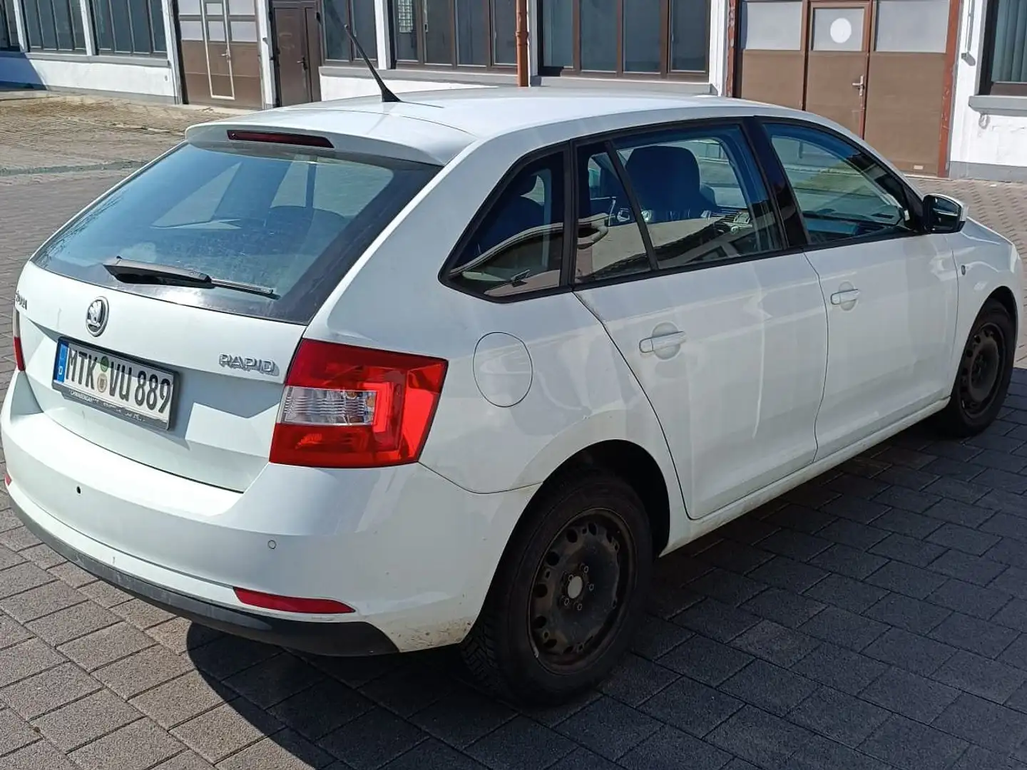 Skoda Rapid/Spaceback 1.2 TSI Ambition Weiß - 2