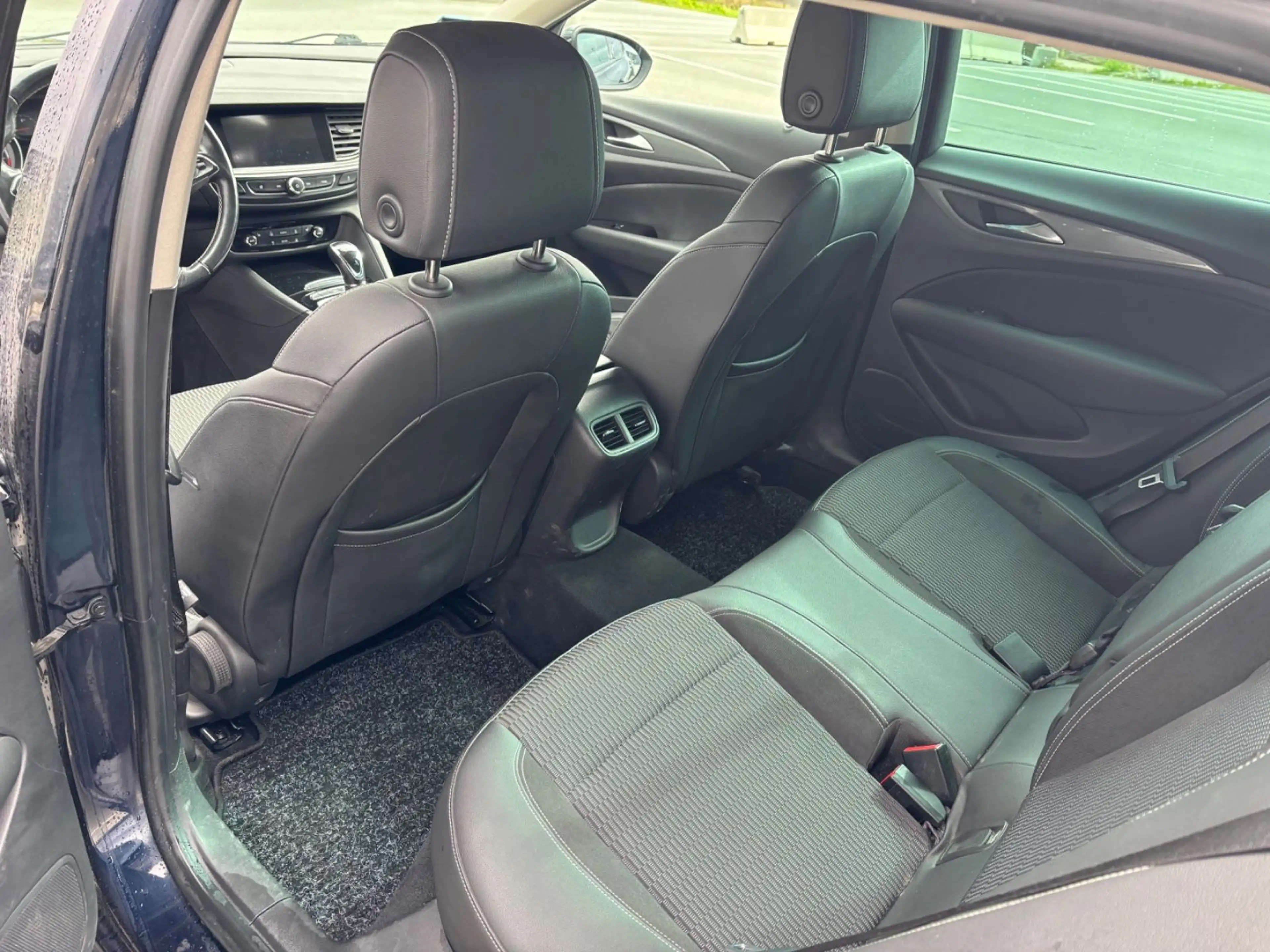 Opel Insignia B 2.0 CDTI Sports Tourer Edition — photo 12