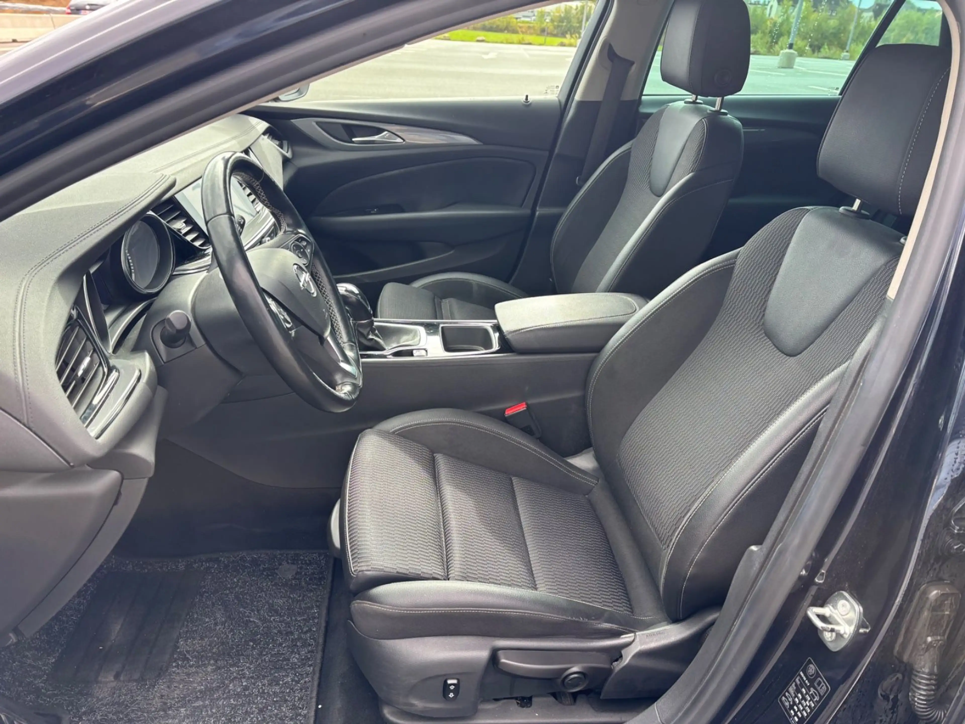Opel Insignia B 2.0 CDTI Sports Tourer Edition — photo 11