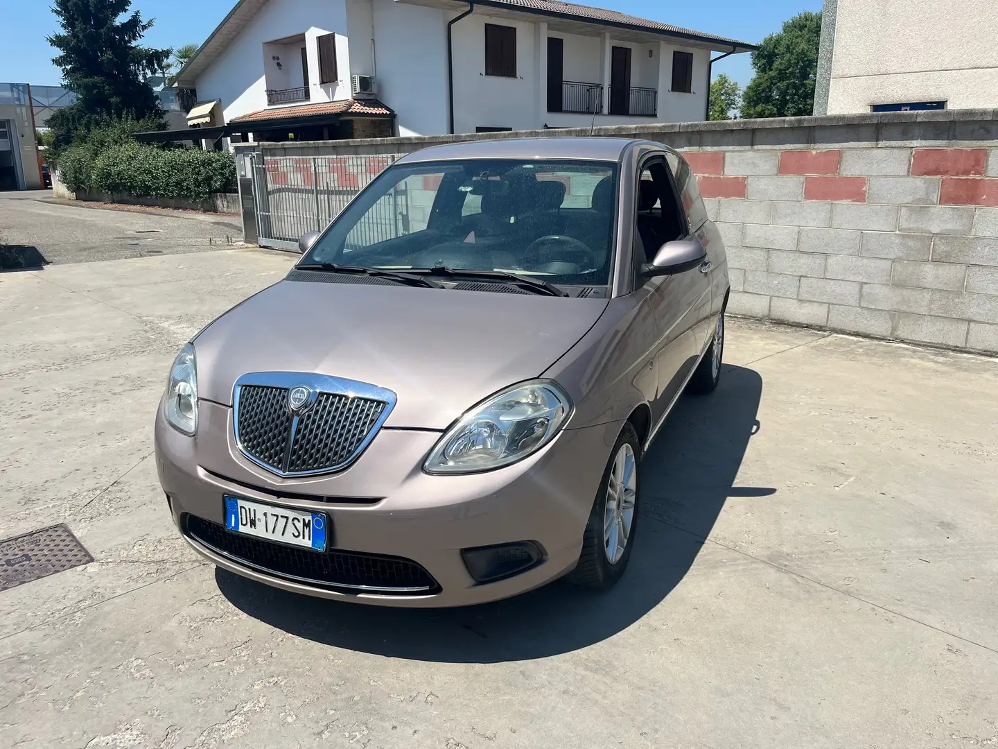 Lancia Ypsilon Ypsilon II 2007 1.4 8v Platino Grigio - 1