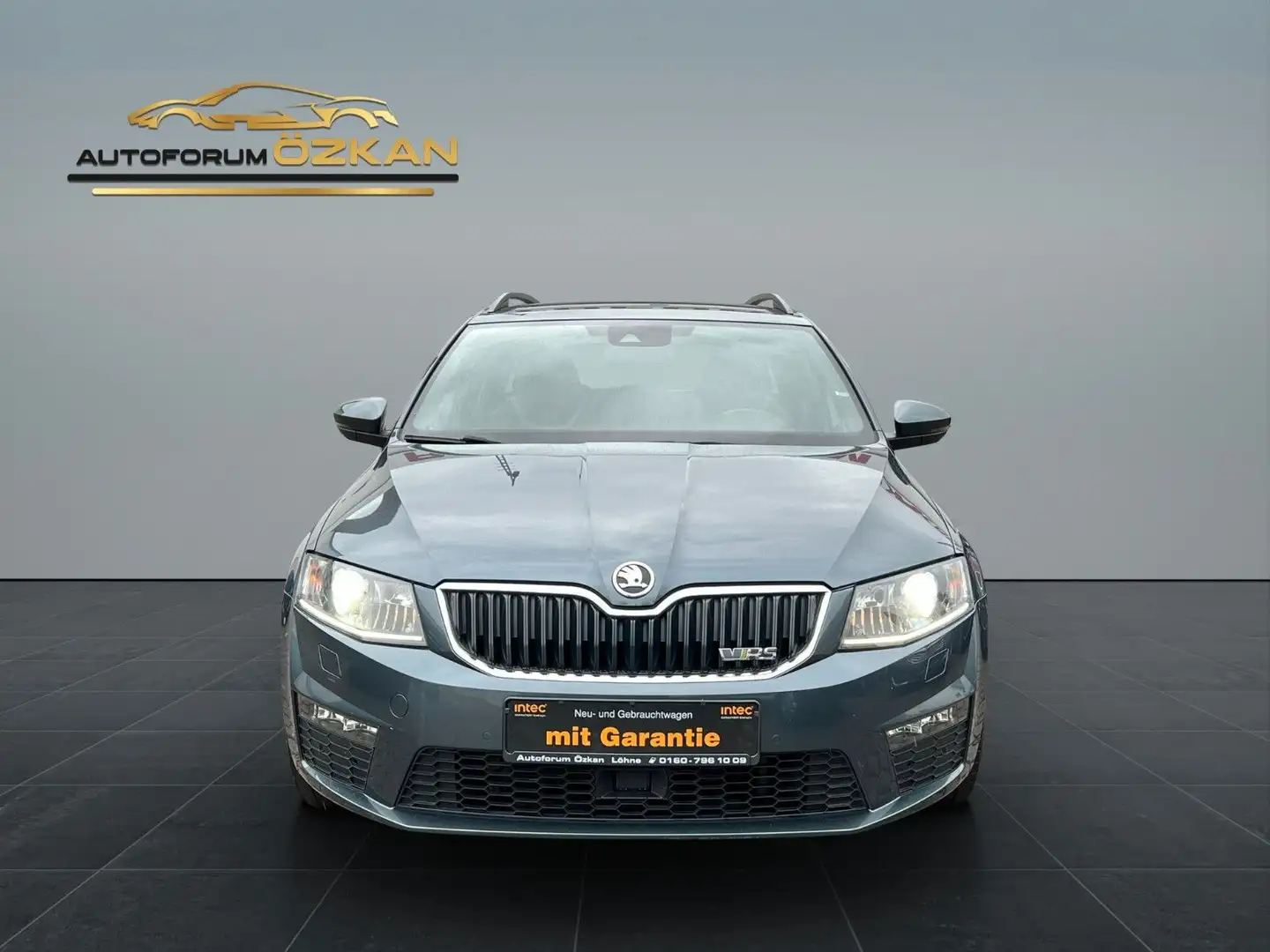 Skoda Octavia Combi 2.0 TSI RS DSG ACC Spurhalte Grau - 2
