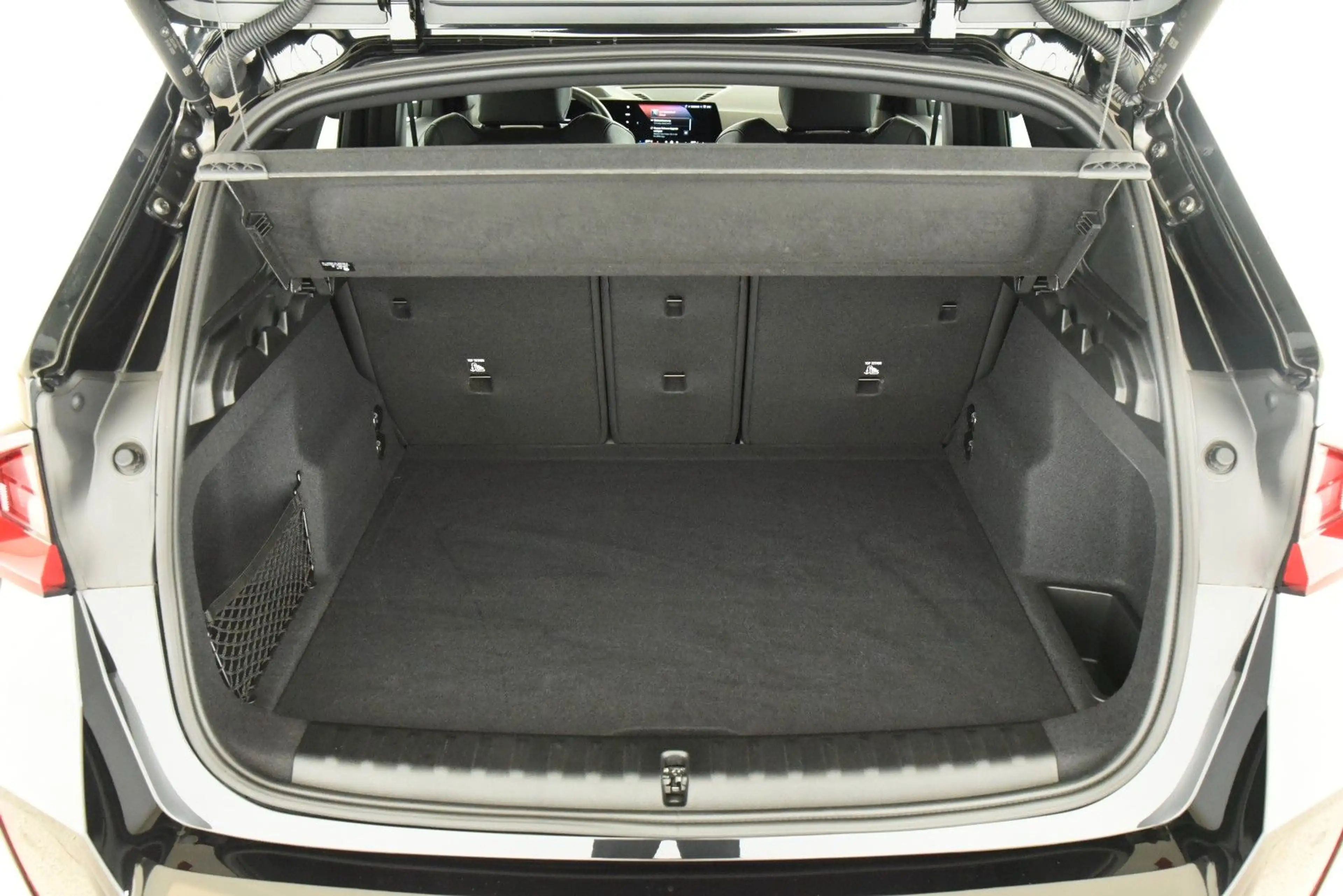 BMW X1 xDrive23d M Sport AHK DrivAssPro HiFi Head-Up — photo 9